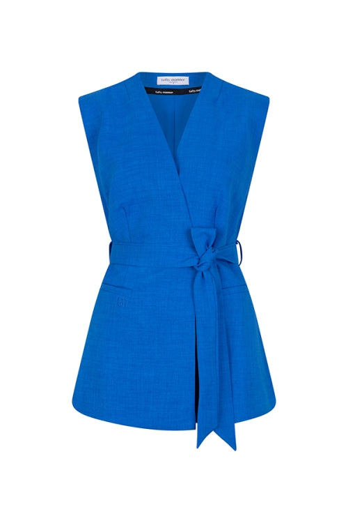 ALYA SLEEVELESS BLAZER