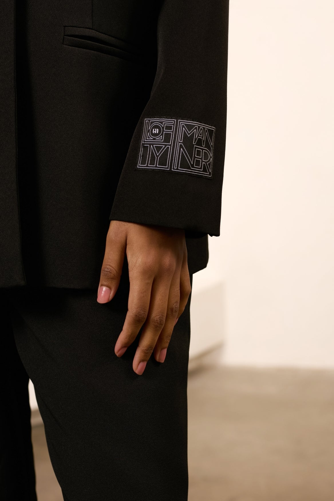 MAE BLAZER - BLACK