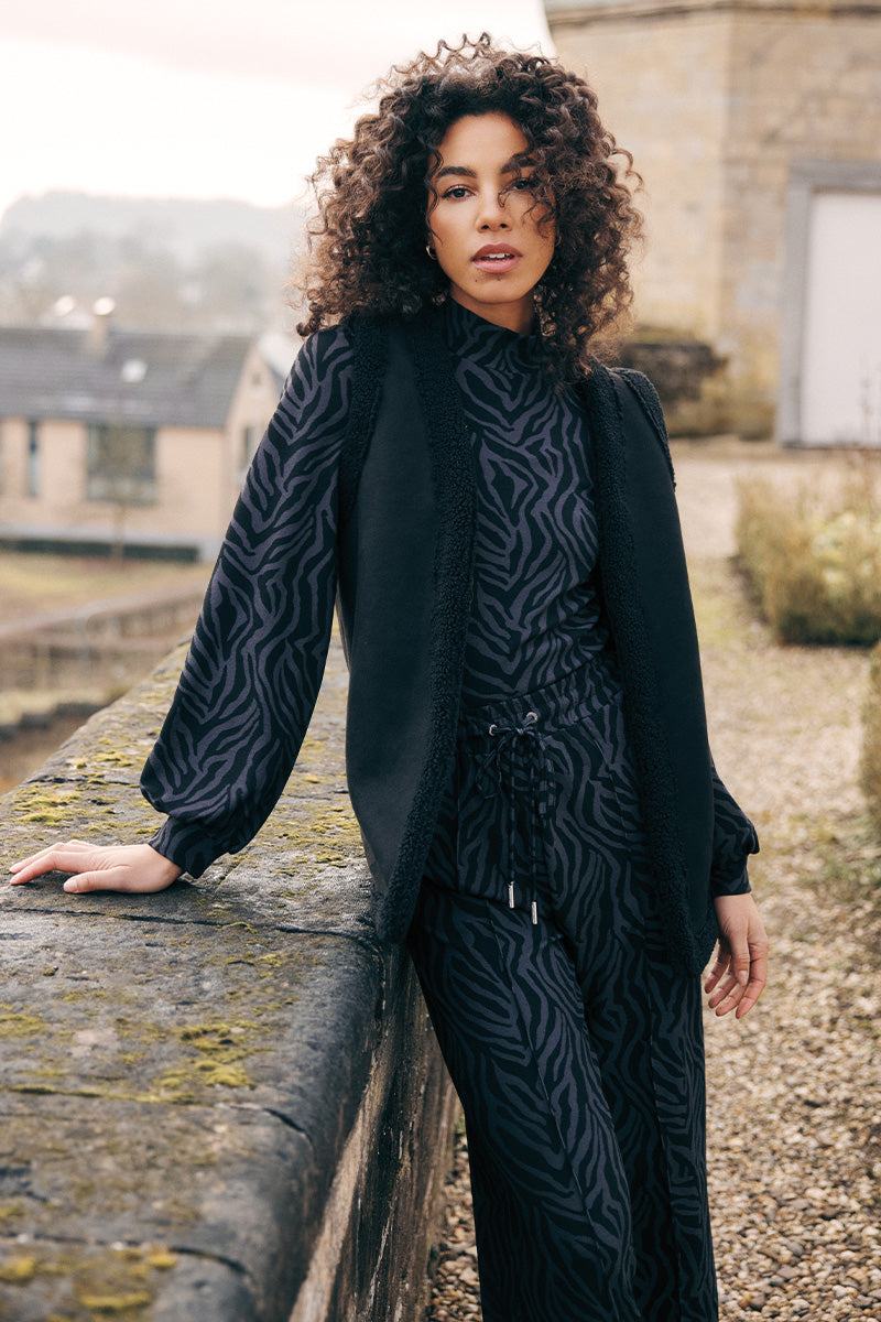 XENIA GILET - BLACK