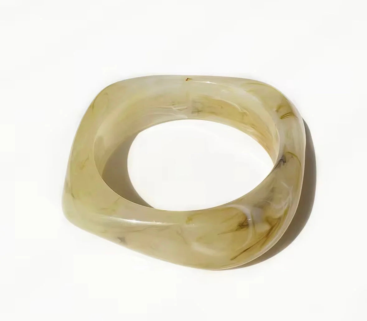 CLAUDIA ACRYL BRACELET - CREME