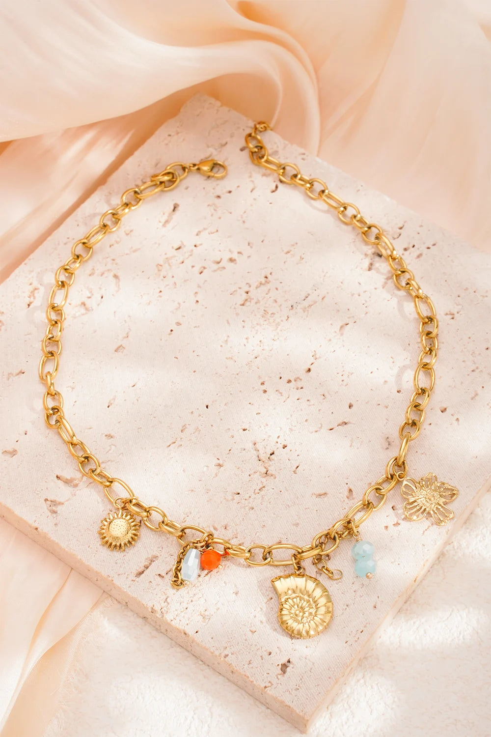 BEACH NECKLACE