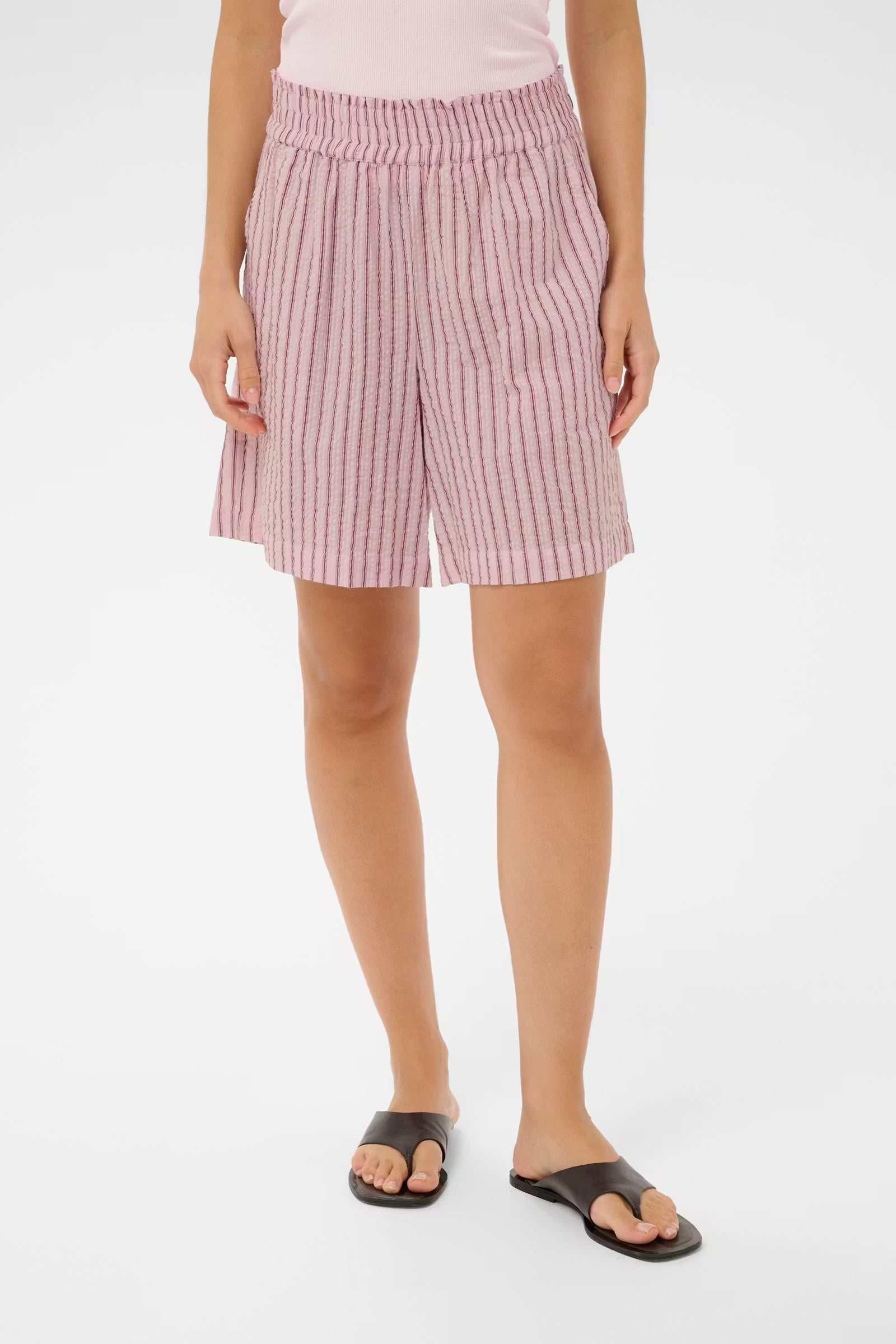LARA SHORT
