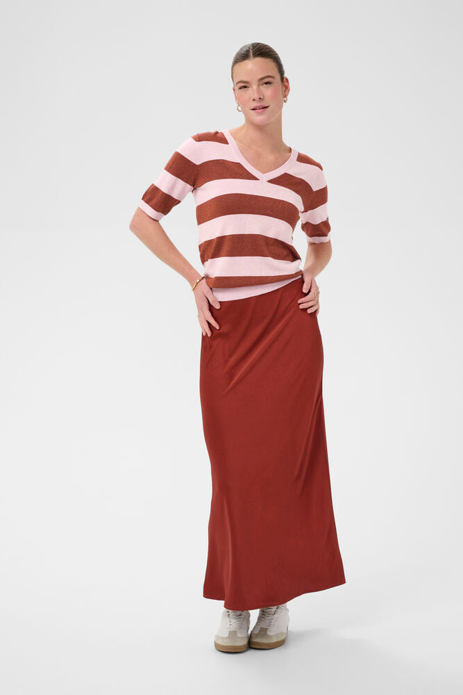 REGINA V-NECK PULL