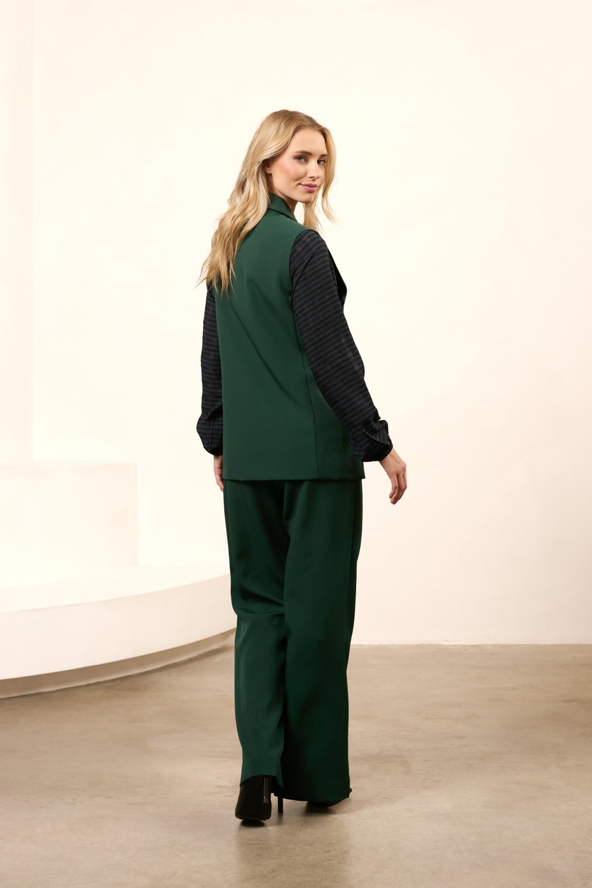 ZARIA BLAZER