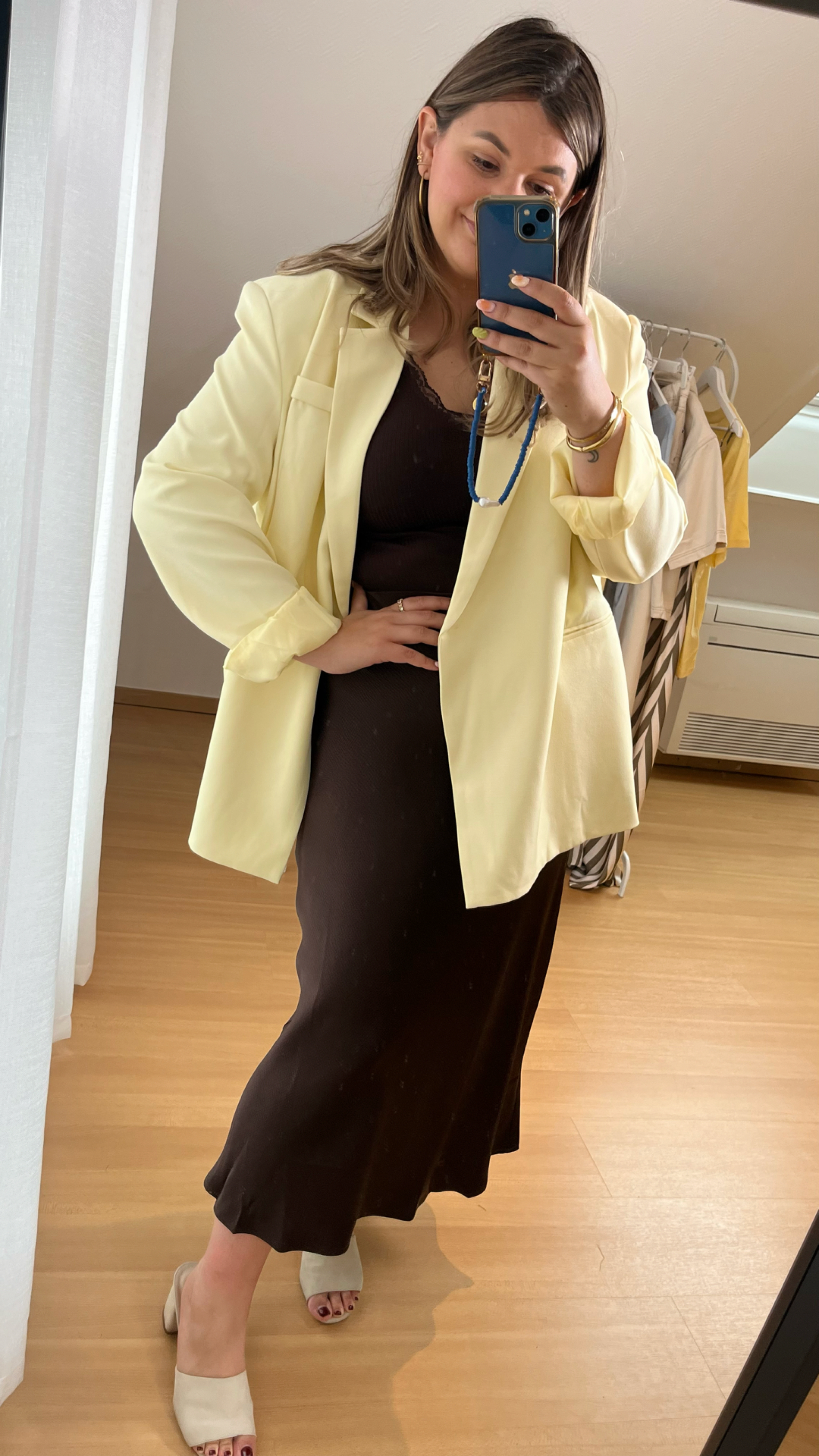 BRIGHT YELLOW BLAZER