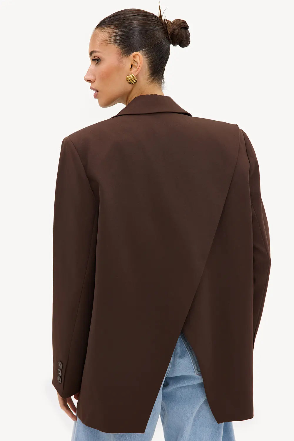 BROWN BLAZER