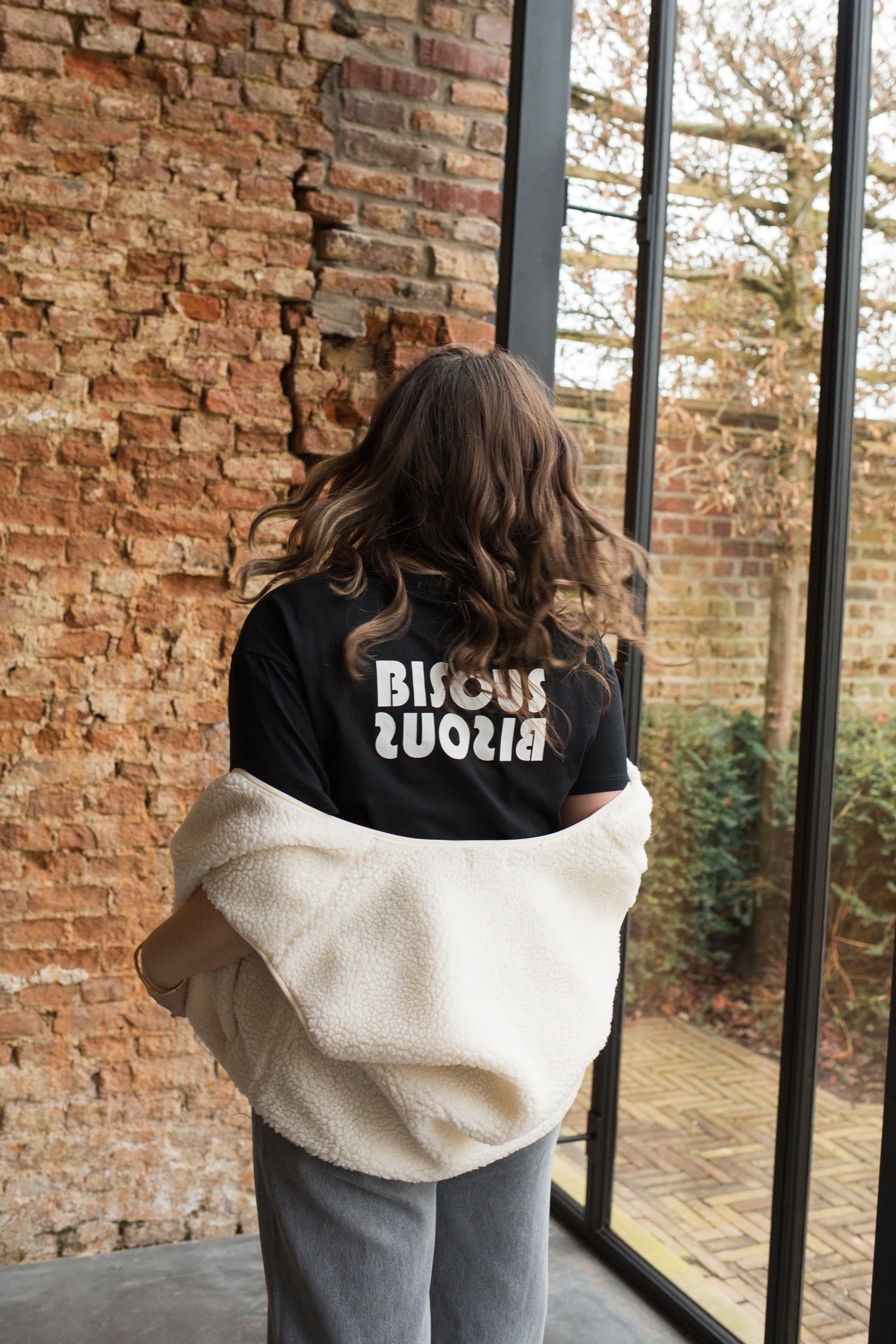 BISOUS SHIRT - BLACK
