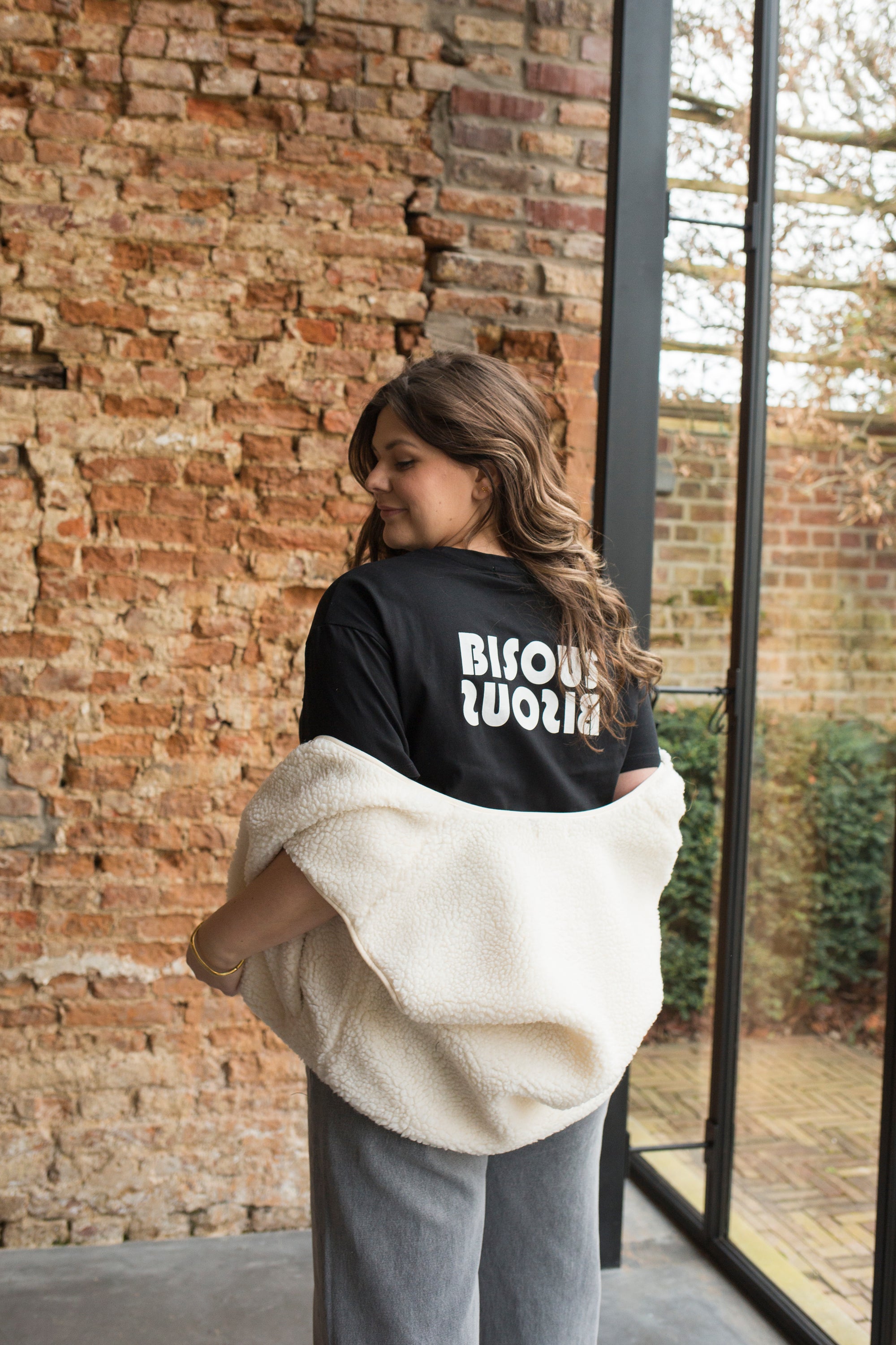 BISOUS SHIRT - BLACK