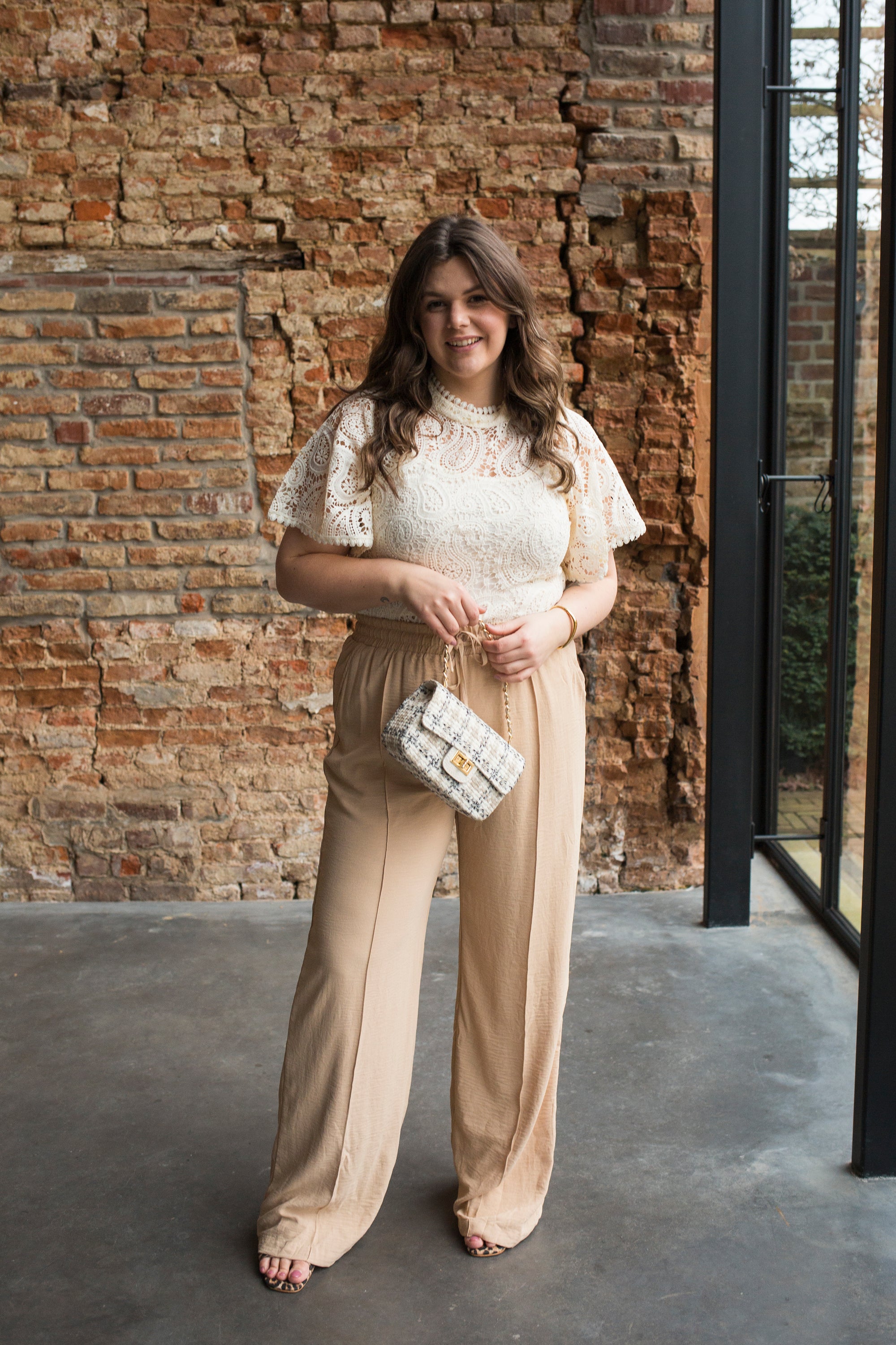 JESS LACE BLOUSE - BEIGE