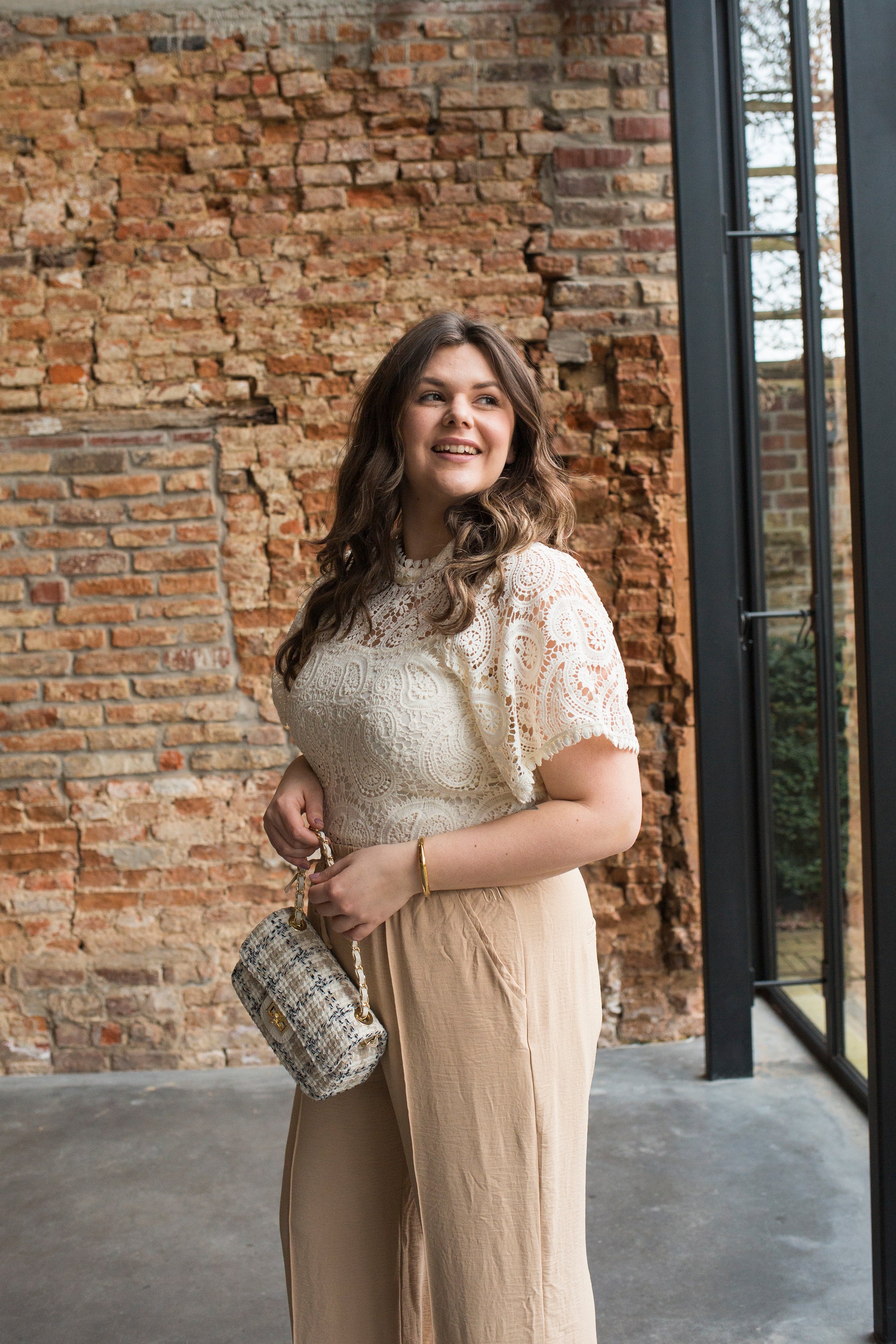 JESS LACE BLOUSE - BEIGE