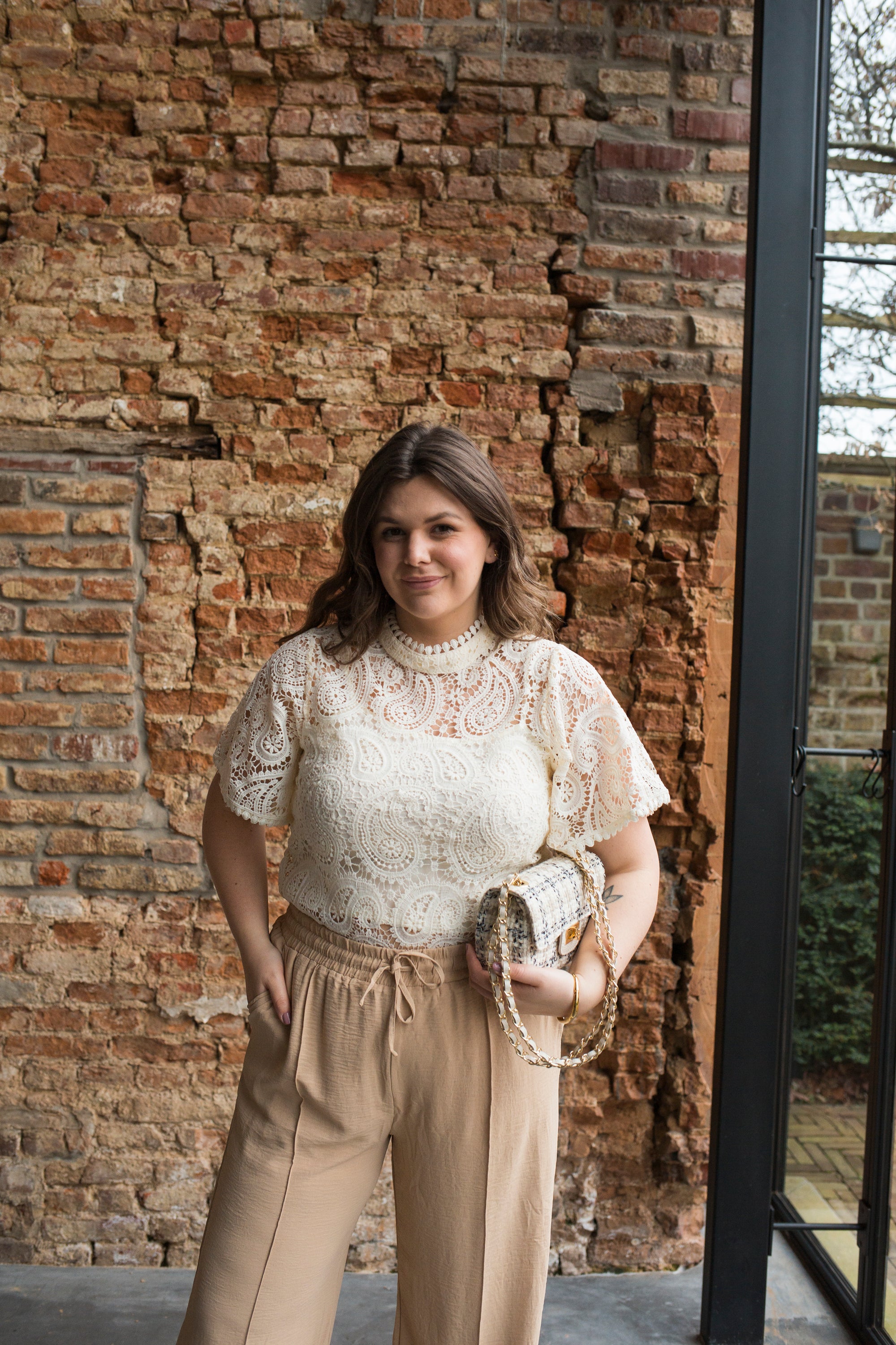 JESS LACE BLOUSE - BEIGE