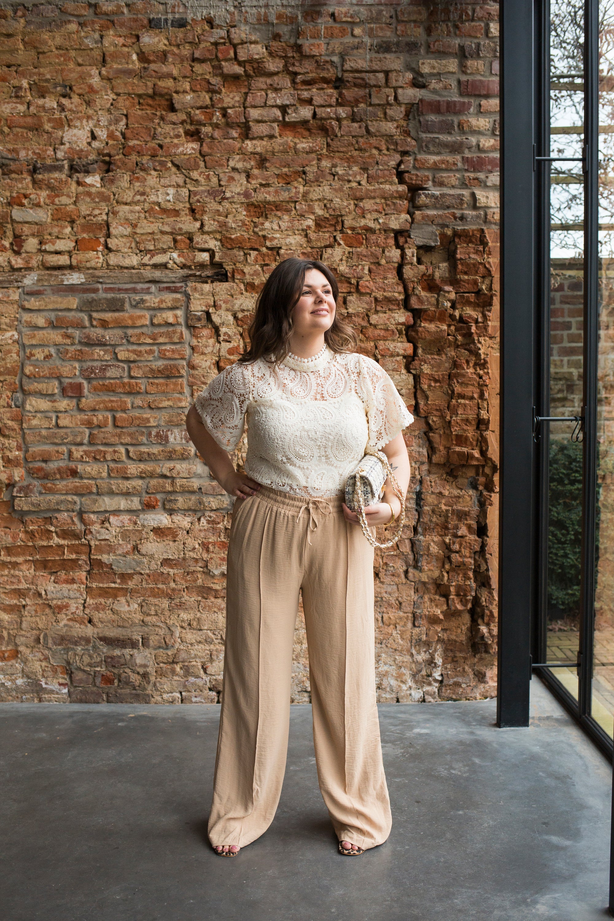 JESS LACE BLOUSE - BEIGE