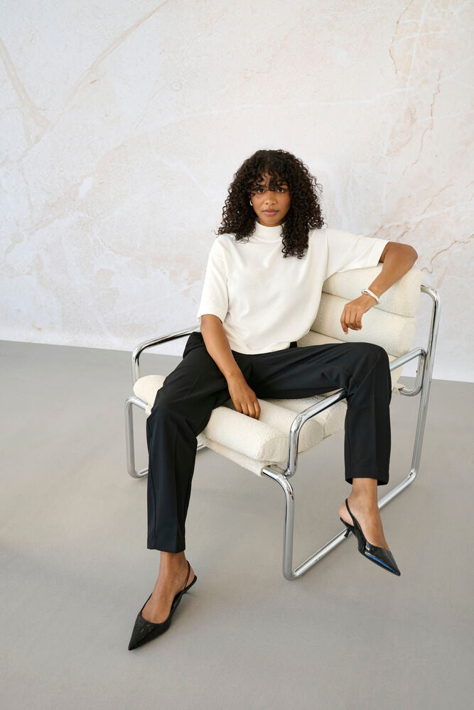 LIZZA TURTLENECK - WHITE